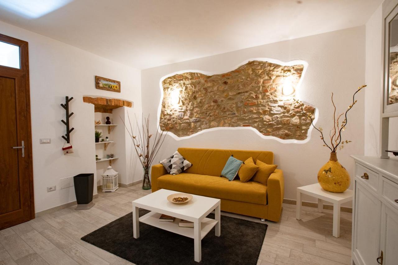 Le Logge Casa Vacanze Montepescali Экстерьер фото