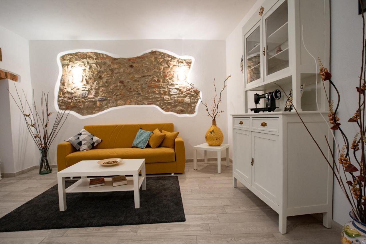 Le Logge Casa Vacanze Montepescali Экстерьер фото