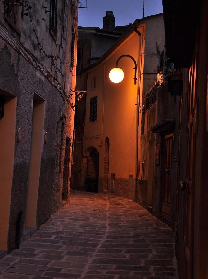 Le Logge Casa Vacanze Montepescali Экстерьер фото