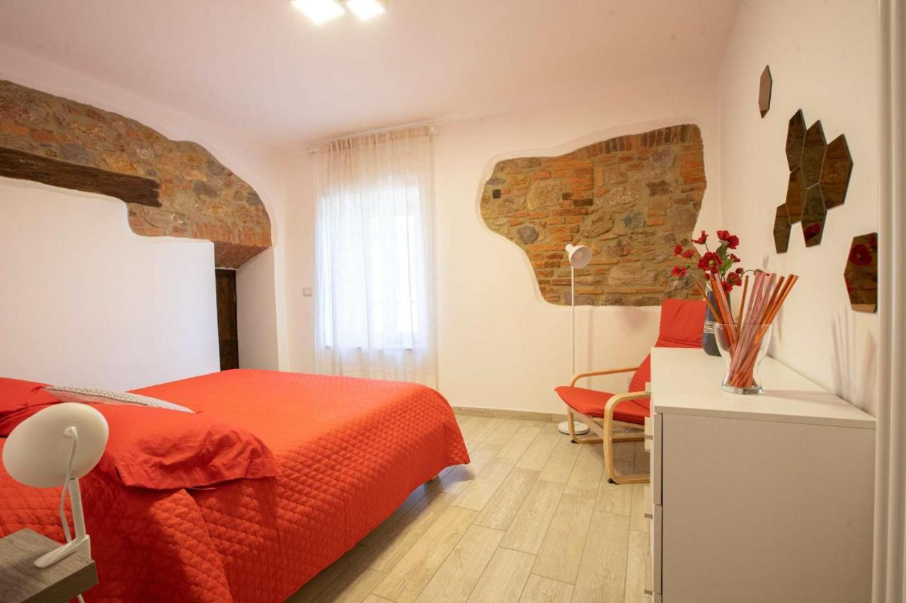 Le Logge Casa Vacanze Montepescali Экстерьер фото