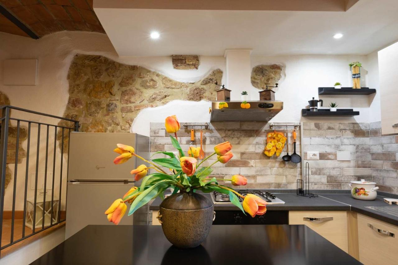 Le Logge Casa Vacanze Montepescali Экстерьер фото